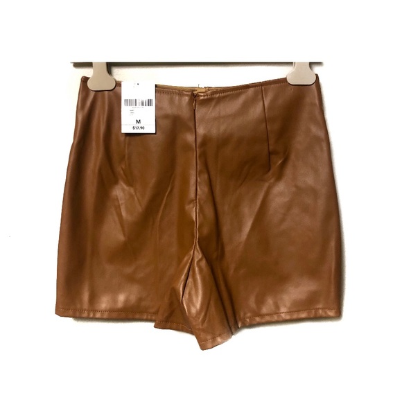 Forever 21 Faux Leather Zip-Front Mini Skort - Picture 2 of 4